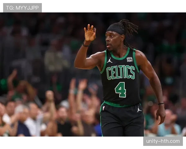 霍勒迪无球切入提升掩护效率，关键时刻防守拉开差距