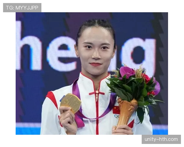 朱雪莹居然这么宠娃，赛场上下判若两人，说好的严肃呢？